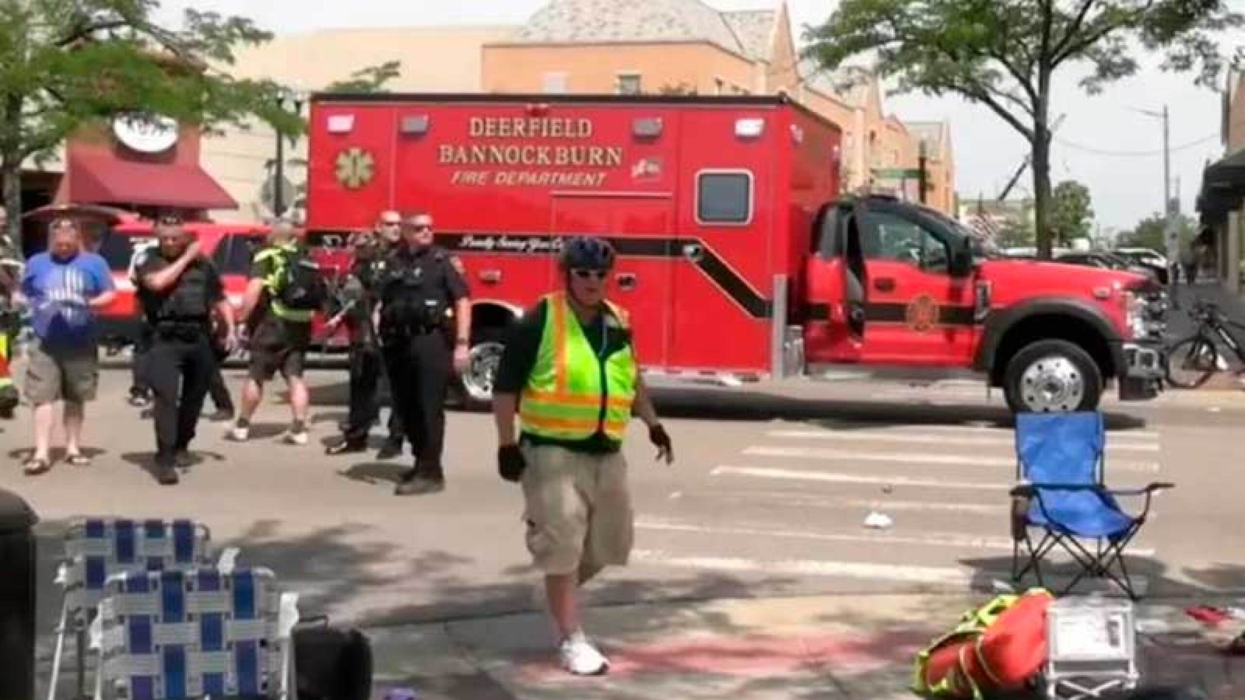 Reportan varias víctimas en tiroteo durante desfile del 4 de julio al norte de Chicago