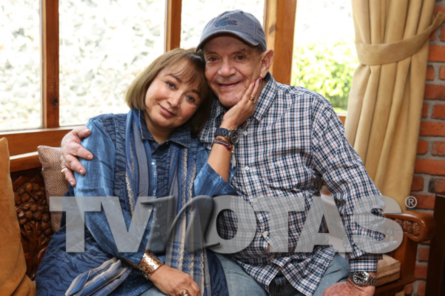 María Antonieta de las Nieves y su esposo Gabriel Fernández disfrutan de una mejor etapa.