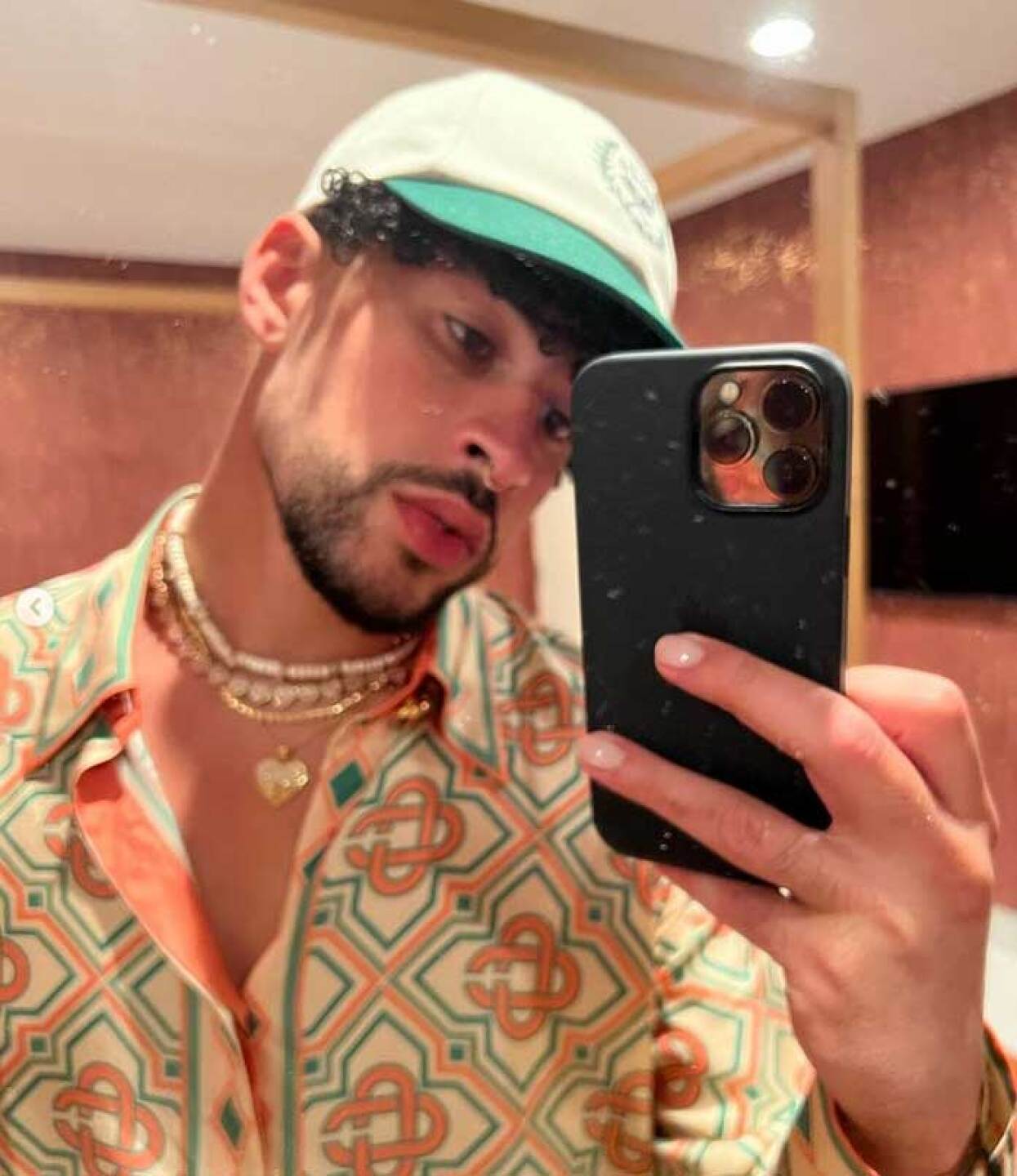 Bad Bunny sorprende a sus seguidores