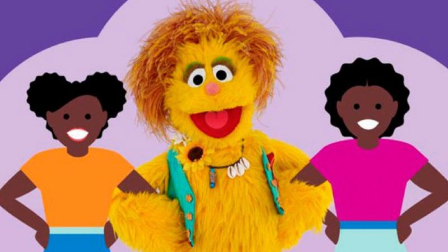 Ella es Kami, portadora de VIH que aparece en Plaza Sésamo