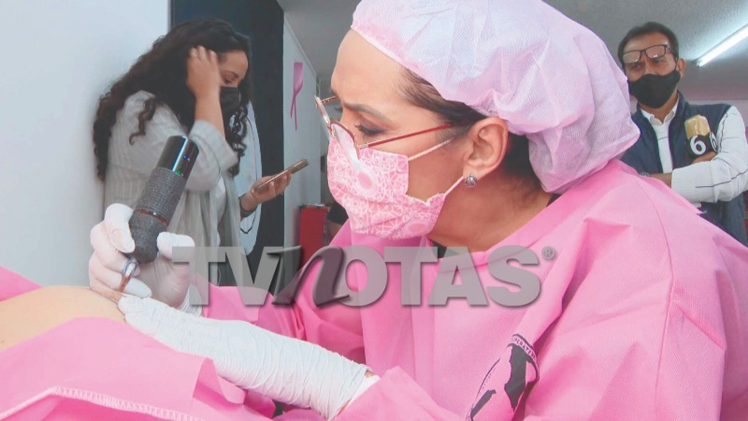 Mayra Rojas nos presume los 20 tatuajes de su hija Ivanna, que ella ...