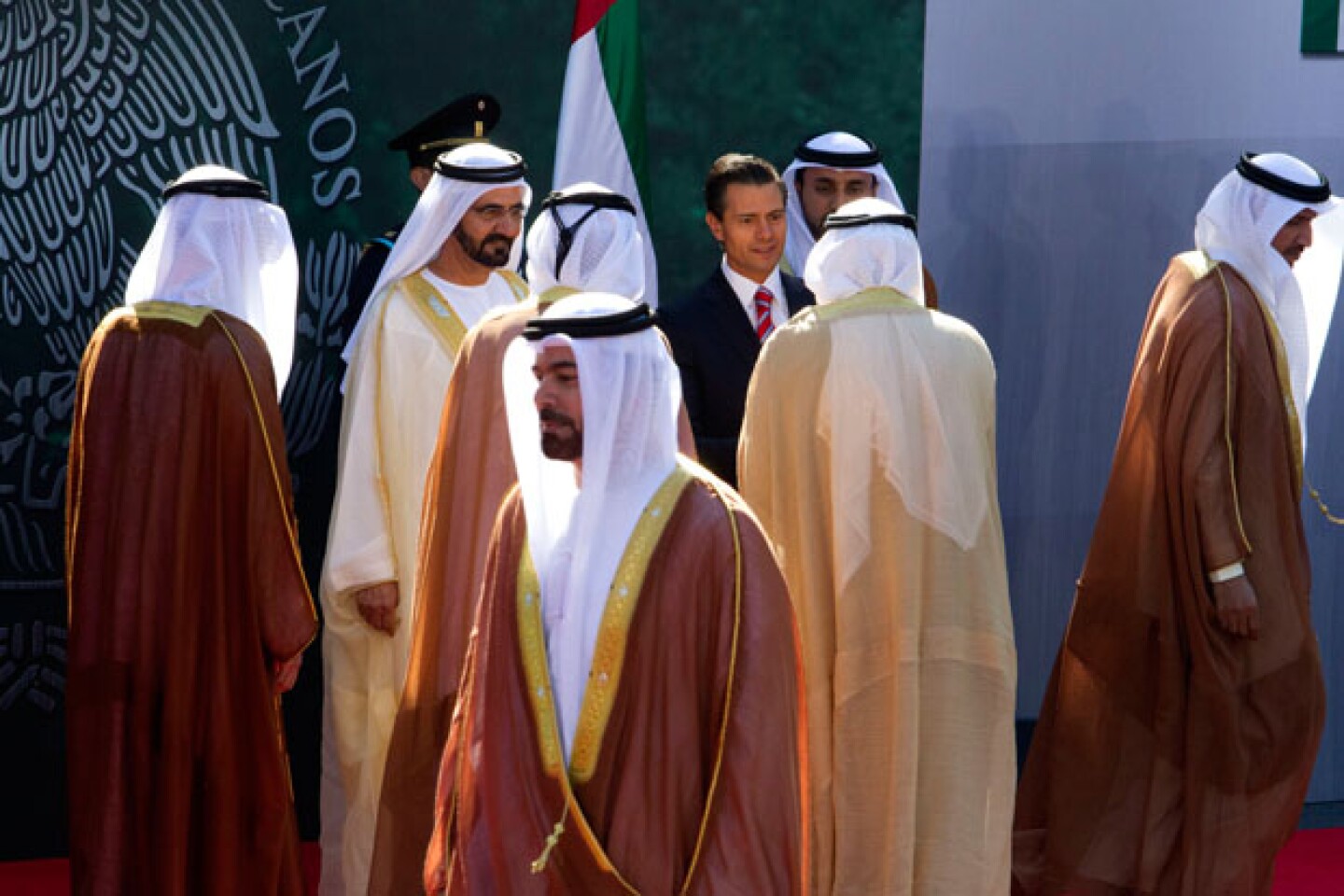 El Jeque Mohammed Bin Rashid Al Maktoum, es vicepresidente y primer ministro de los Emiratos Árabes Unidos.