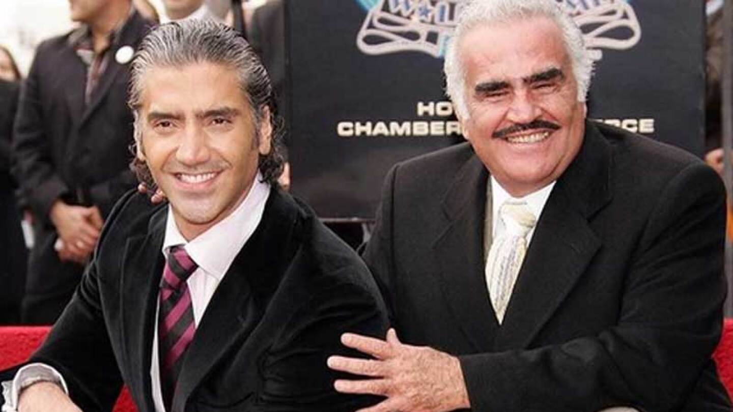 Alejandro Fernández se sincera sobre el duelo que vive tras la muerte de su padre