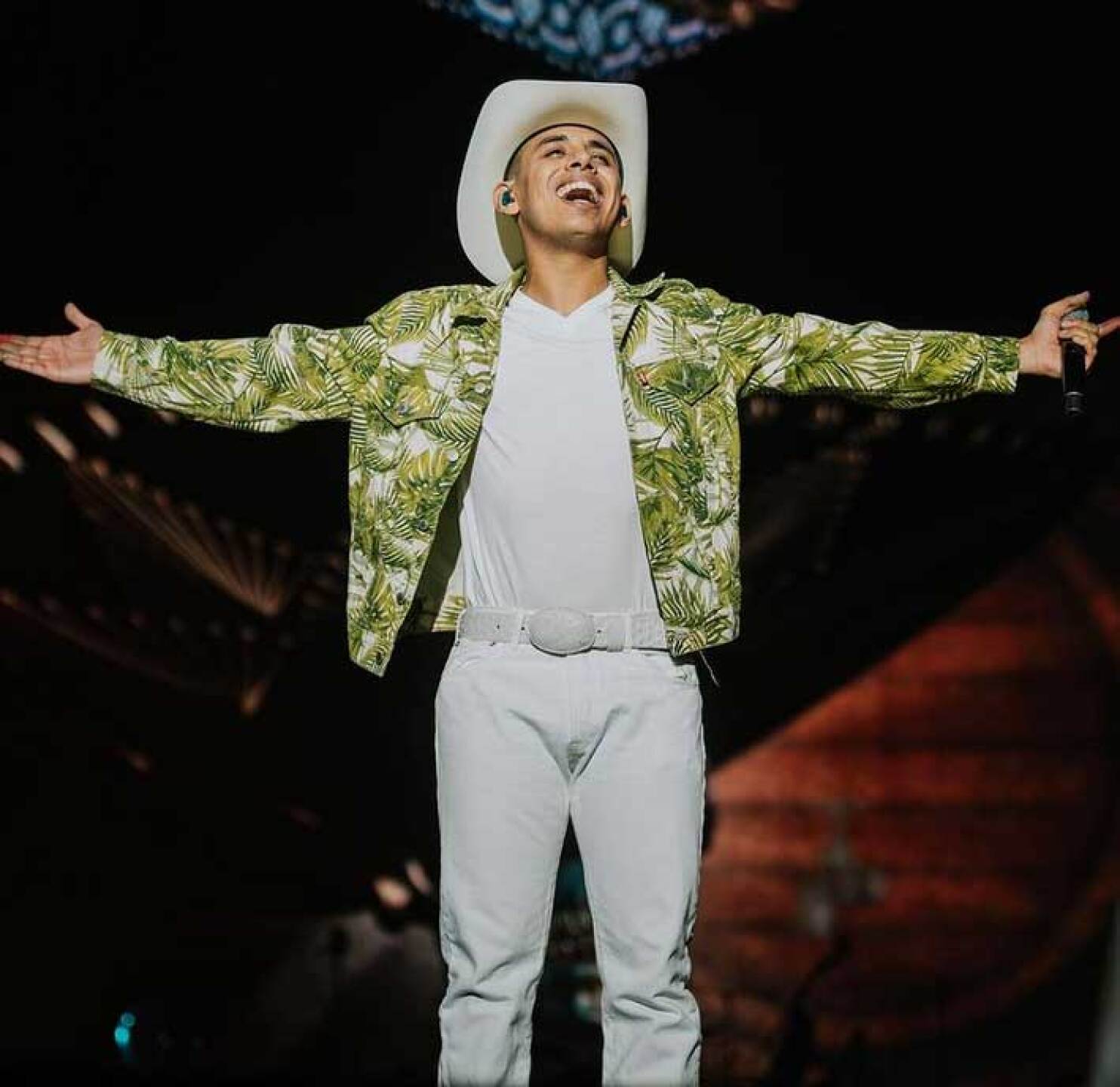 Jhonny Caz homenajeó a Jenni Rivera