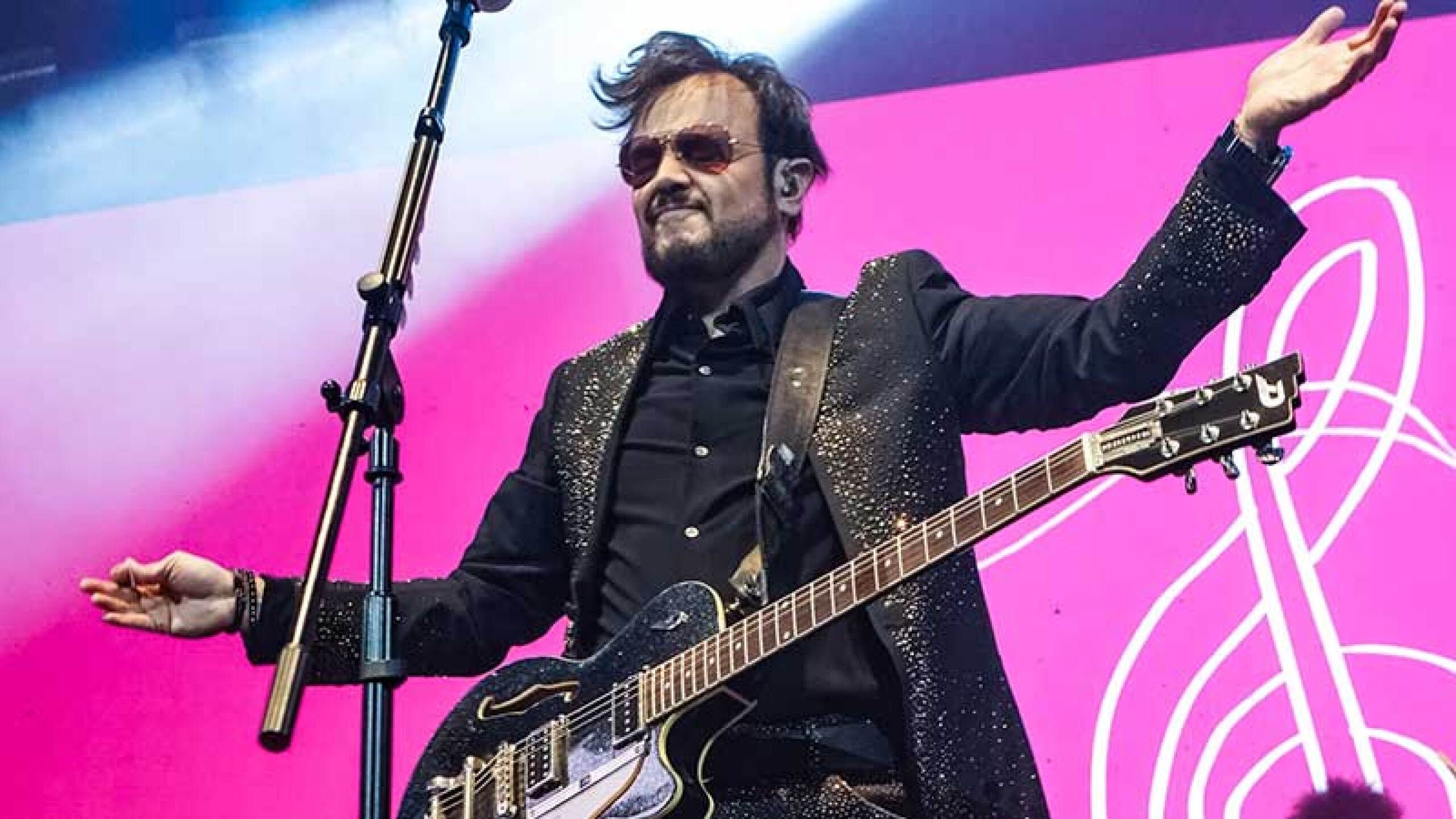 Aleks Syntek tuvo concierto en el Teatro Metropólitan