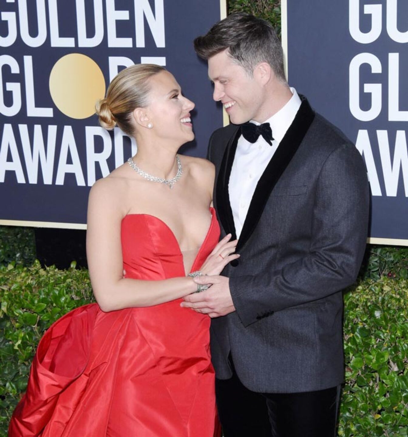 scarlett johansson colin jost