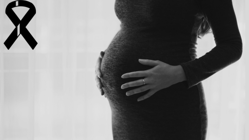 Silueta embarazo, bebé moño