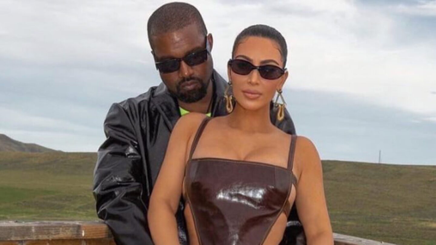 Kanye West le habría sido infiel a Kim Kardashian con un famoso maquillista