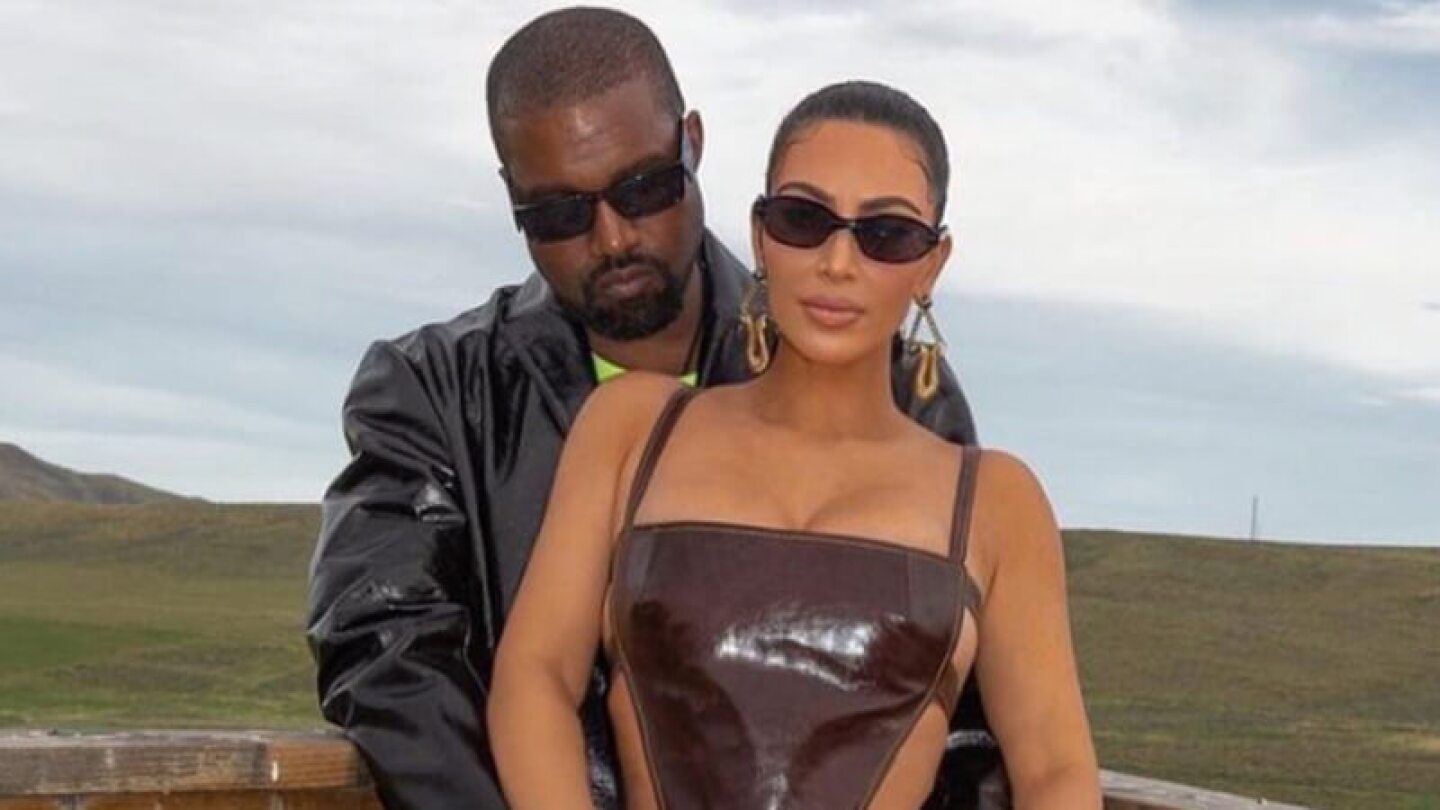 Kanye West le habría sido infiel a Kim Kardashian con un famoso maquillista 