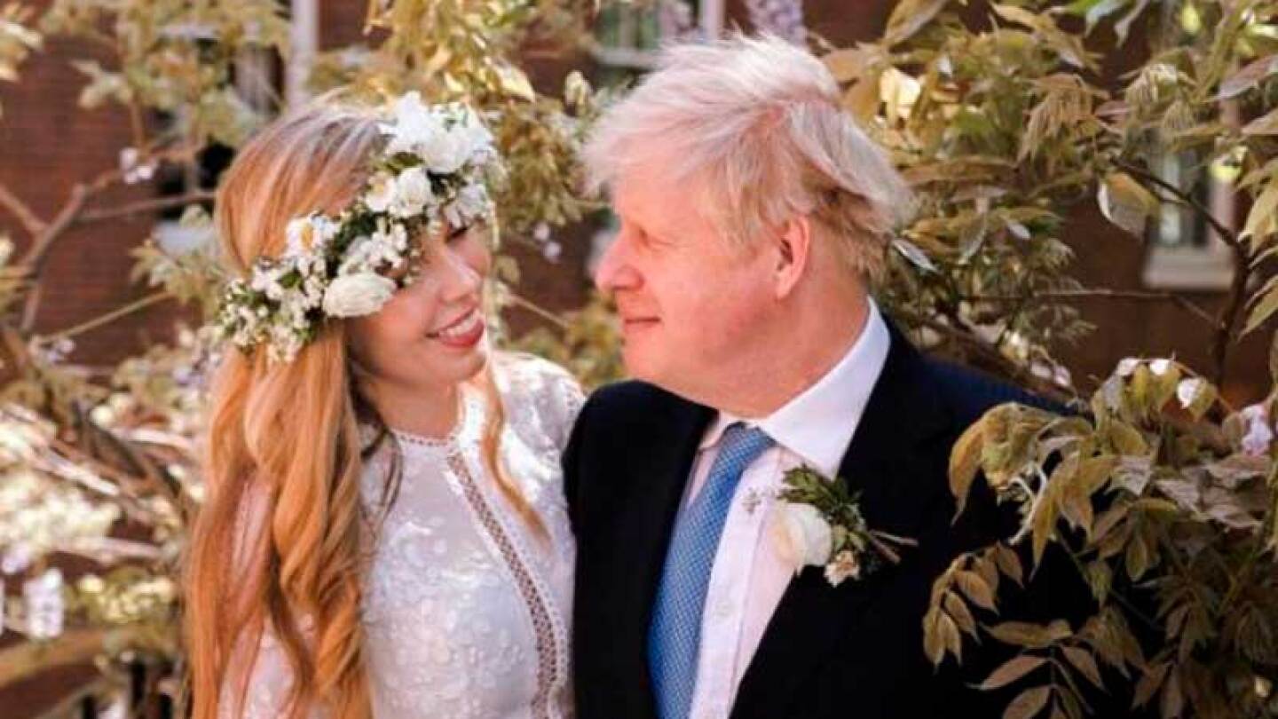 Boris Johnson y Carrie Symonds se casaron en una iglesia