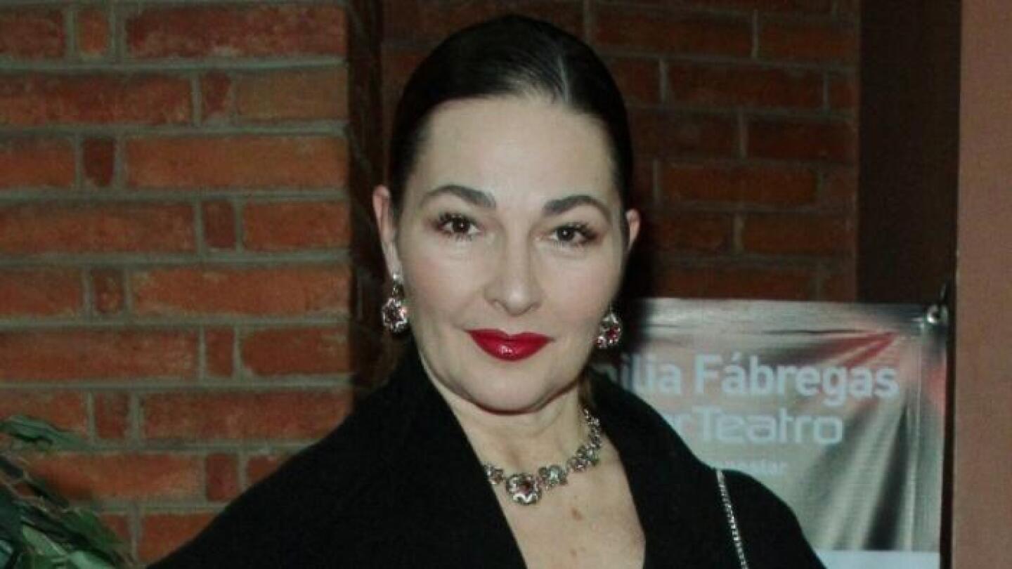 Eugenia Cauduro sin cabello y con cabello