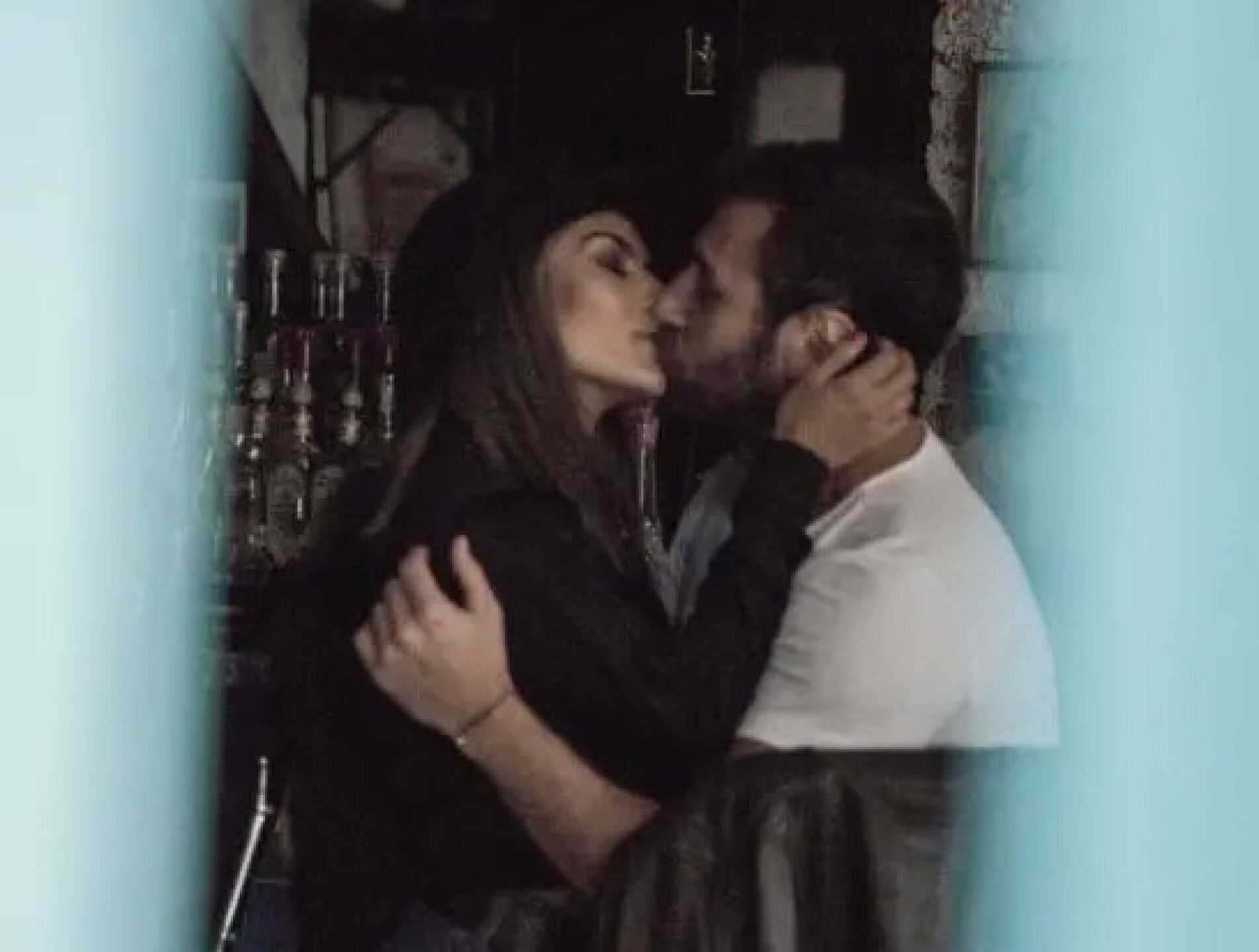 maría león bisexual carlos ferro