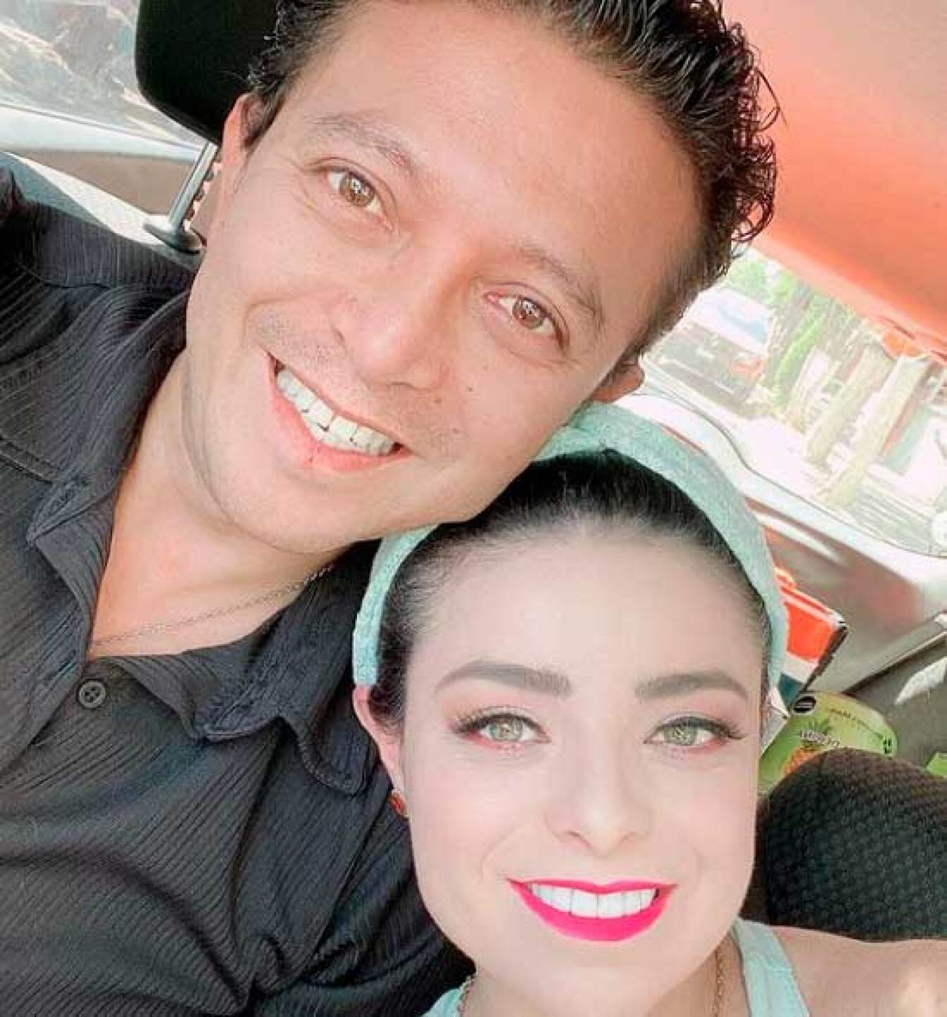 La pareja es muy feliz