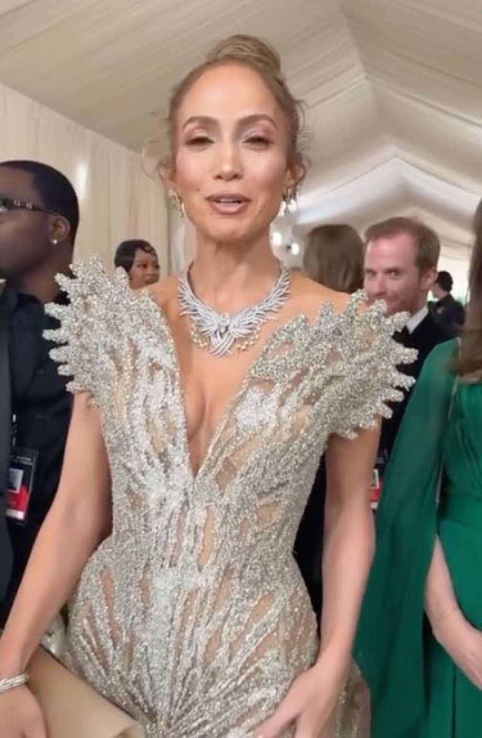Jennifer Lopez en la MET Gala 2024 look