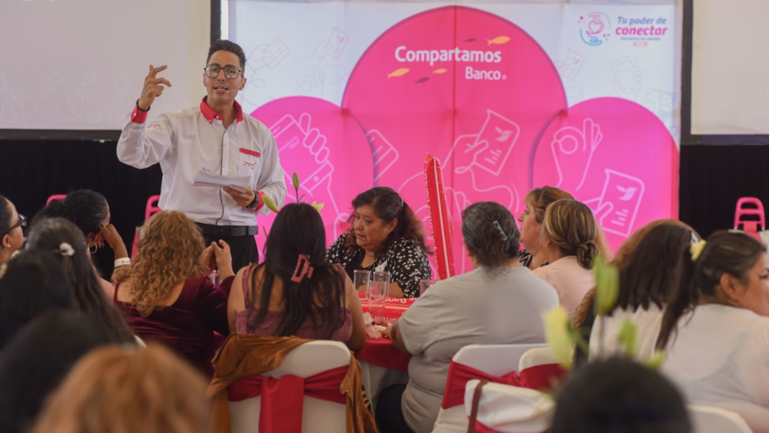 Encuentros de Comités de Compartamos Banco