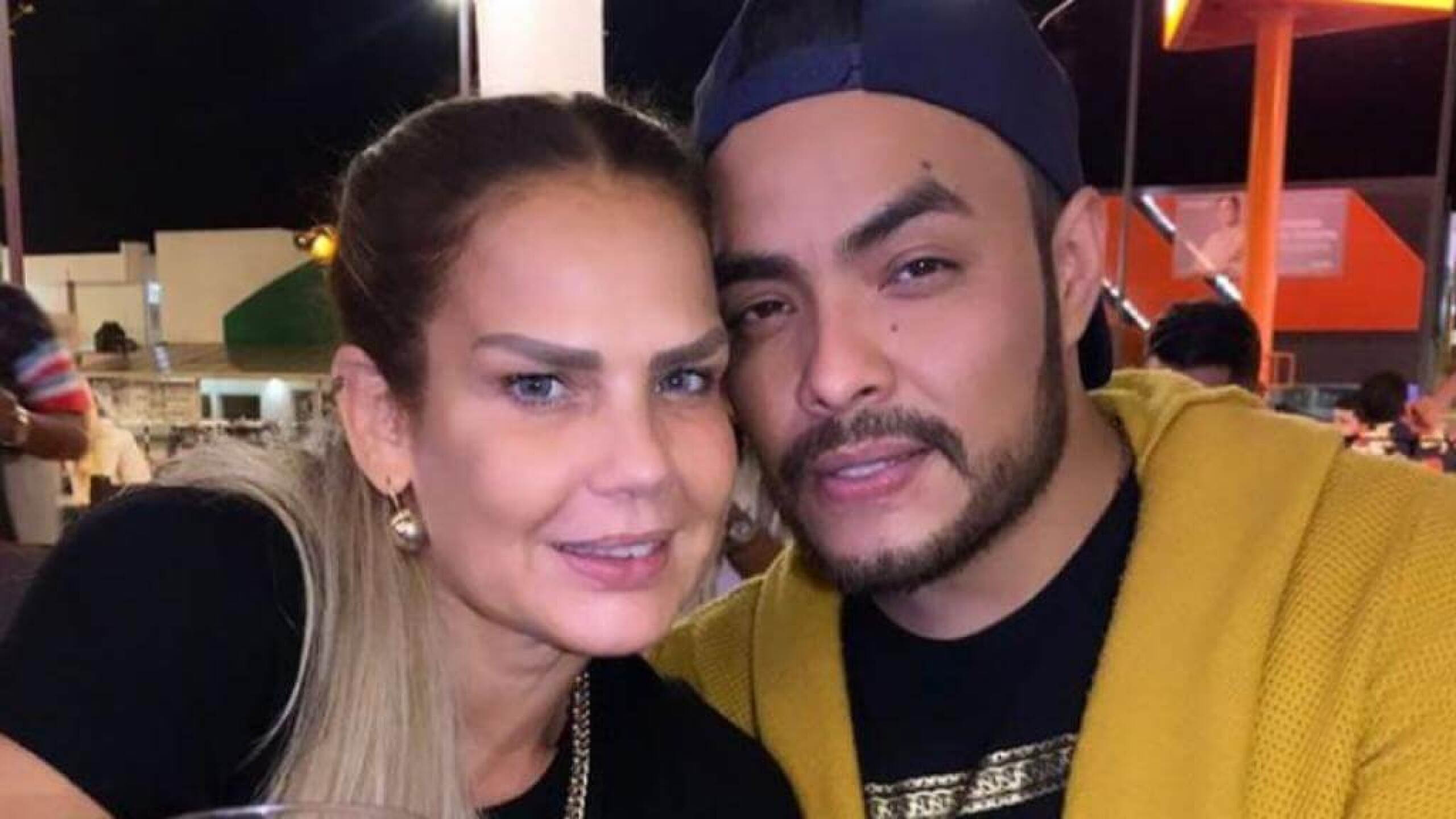 Captan a Niurka Marcos comiéndose a besos ¡y no es Marko!