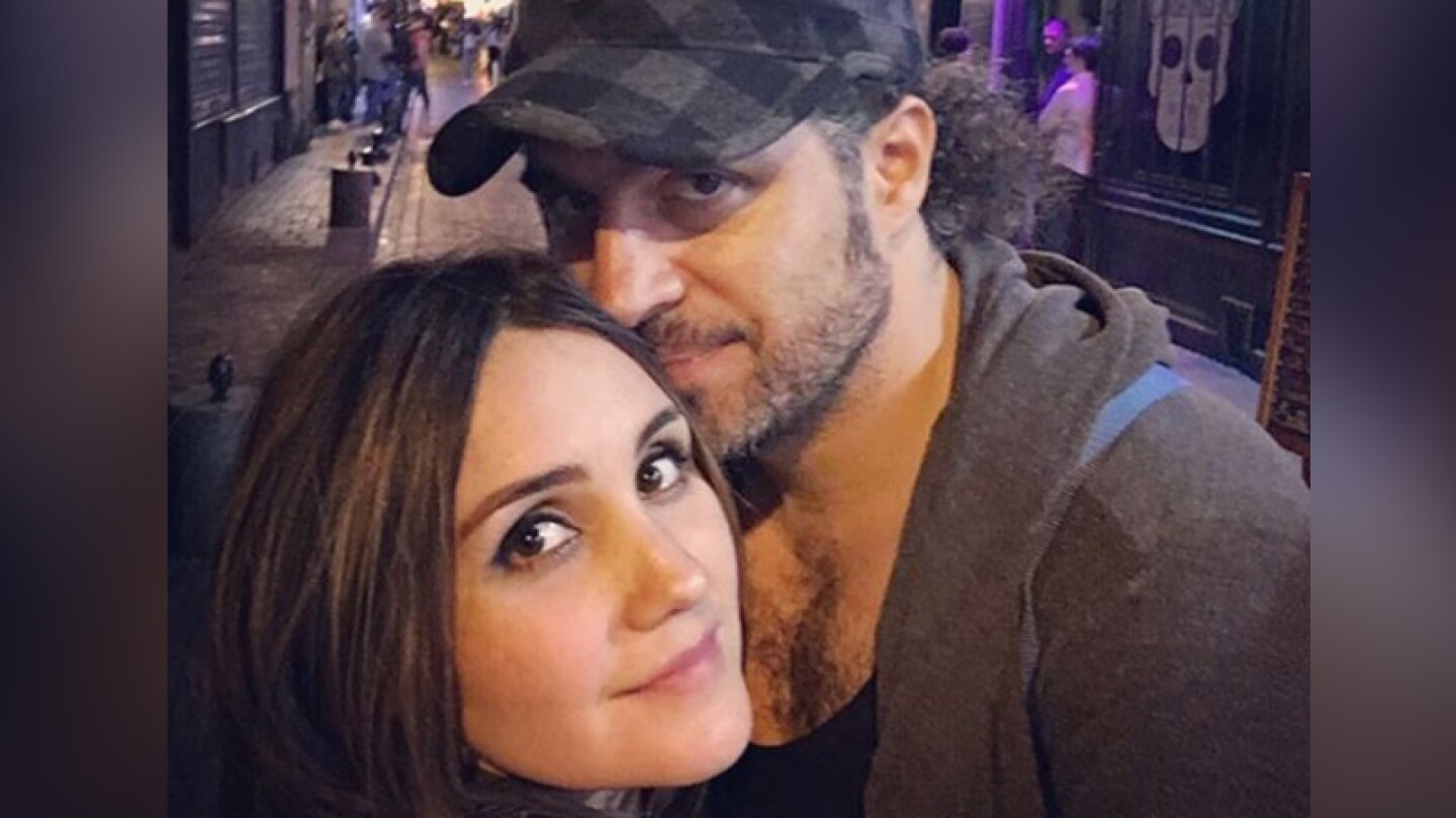 Novio de Dulce María comparte polémica publicación sobre la actriz en redes
