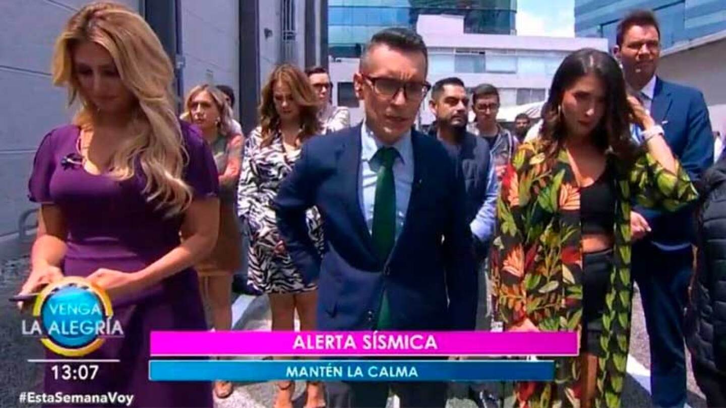 Elenco de VLA sufren sismo en plena transmisión en vivo; esta fue su reacción