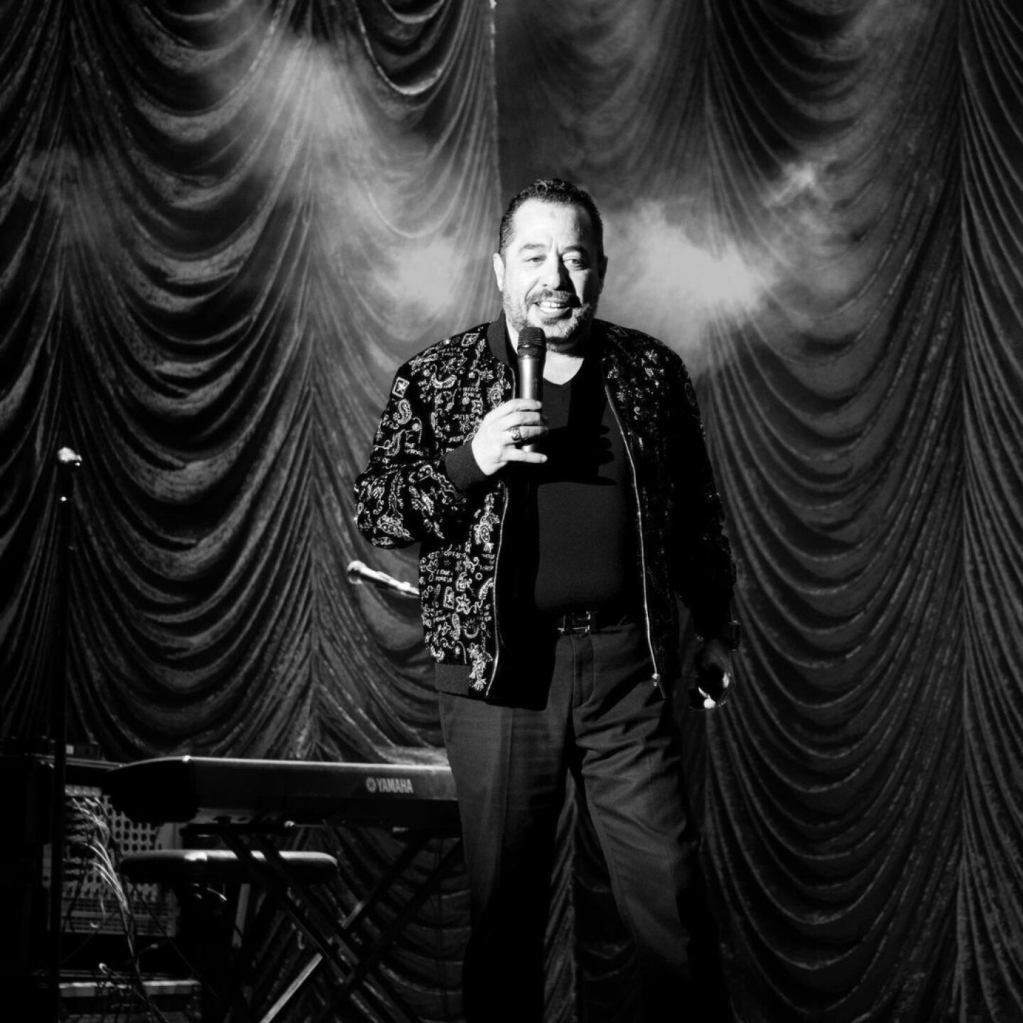 Borrego Nava nos presume: ¡Nos vamos con Guerra de Chistes a Europa!