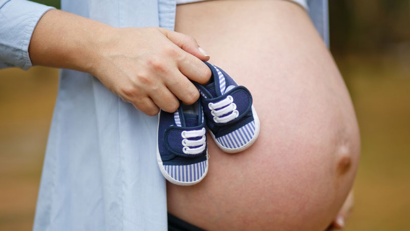 Esta sería la edad perfecta para convertirse en mamá, según la ciencia.