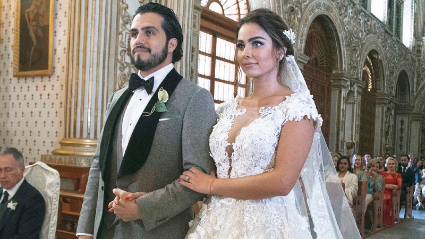 "Soy el más feliz del mundo ahorita; este momento ya lo habíamos planeado, deseado e imaginado por tanto tiempo", nos dijo el novio.