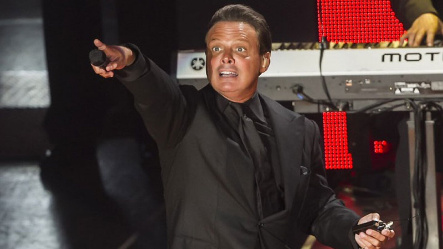 A Luis Miguel se le volvió a alborotar el "pajarito".