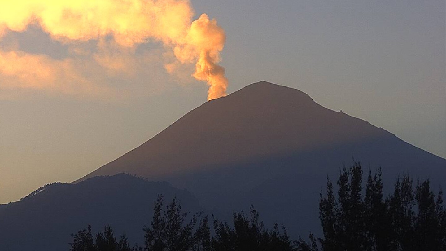 Protección Civil realiza un monitoreo en los municipios aledaños al volcán