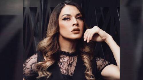 Laura Caro presenta a su hija