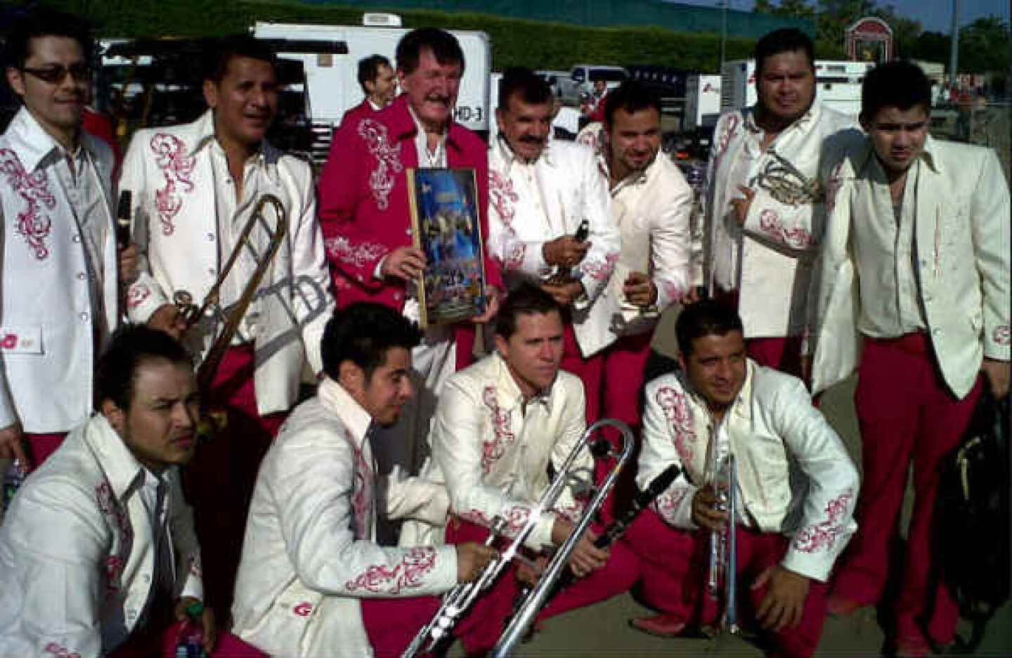 José Ángel pertenece a la Banda Estrellas de Sinaloa