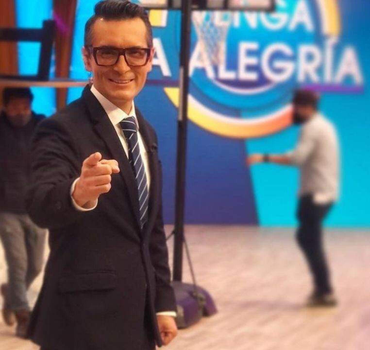 Roger González era quien debía salir del matutino, antes que William Valdés