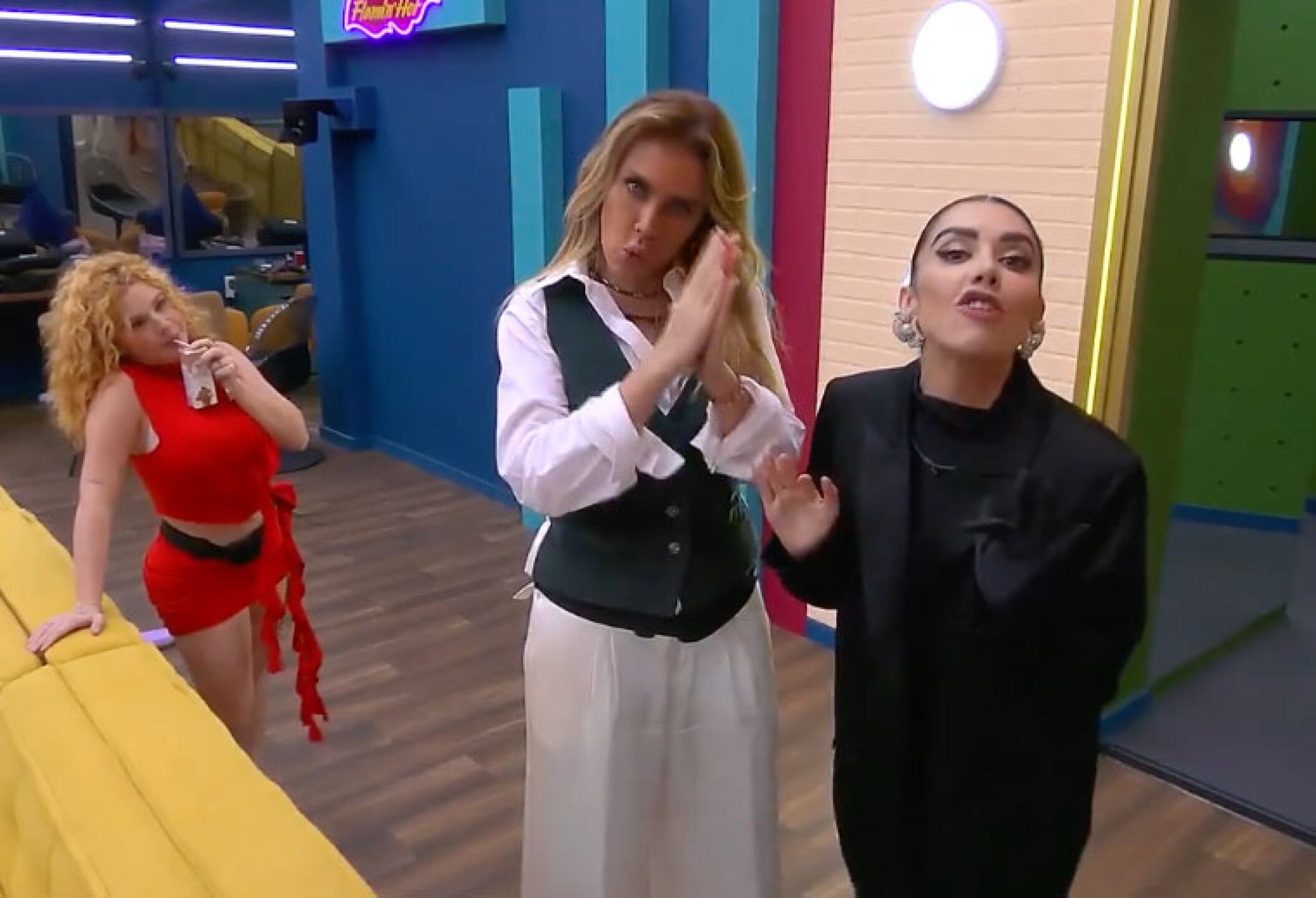 Sabine y Karime reto la casa de los famosos México