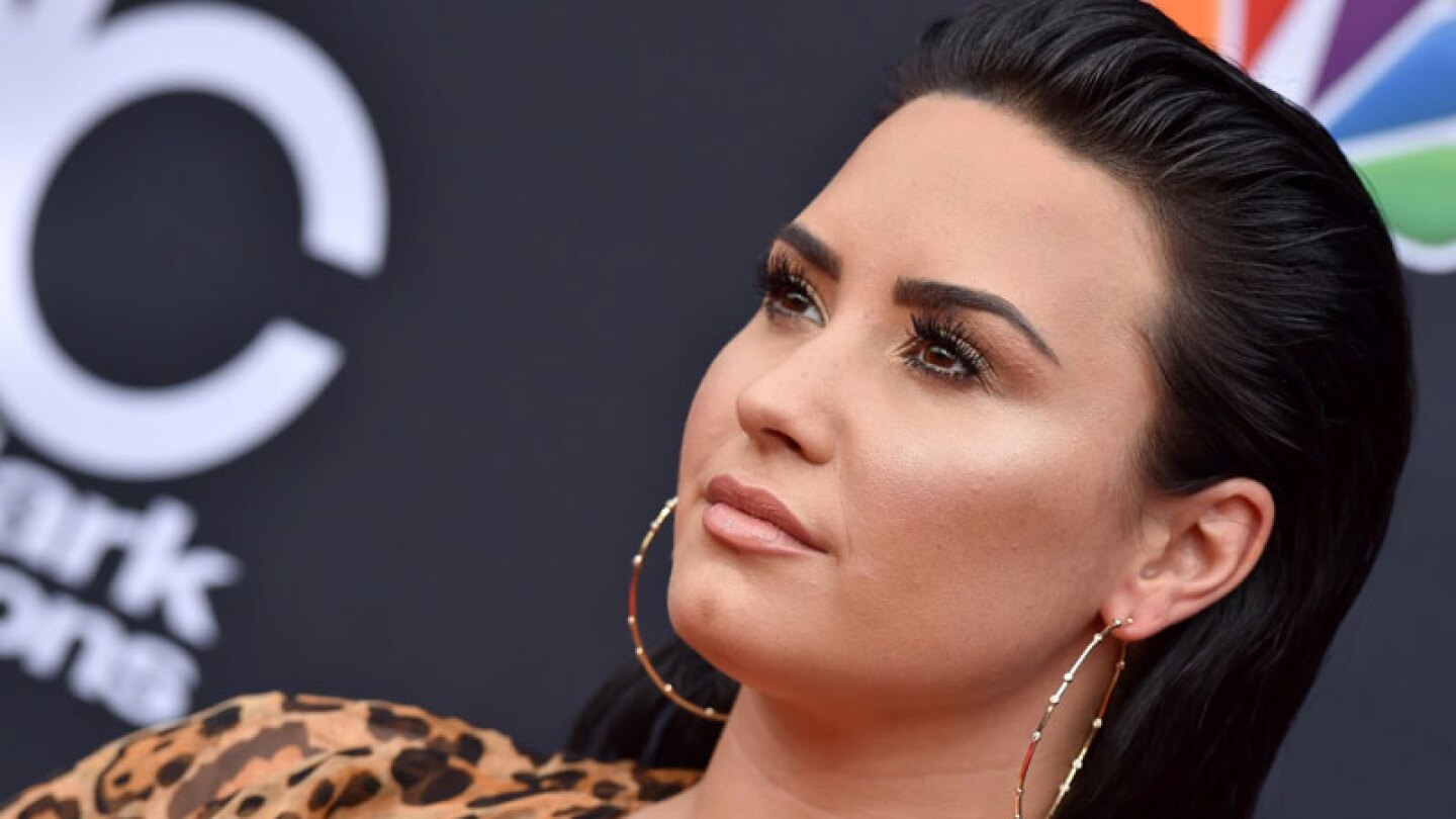 La hermana de Demi Lovato aseguró que la cantante se encuentra bien.