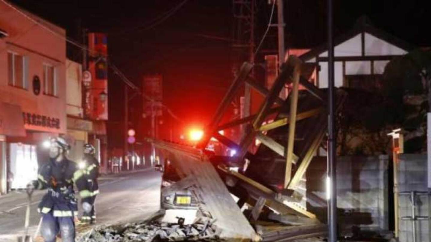 Terremoto en Japón: causa un muerto, decenas de heridos y cortes de luz