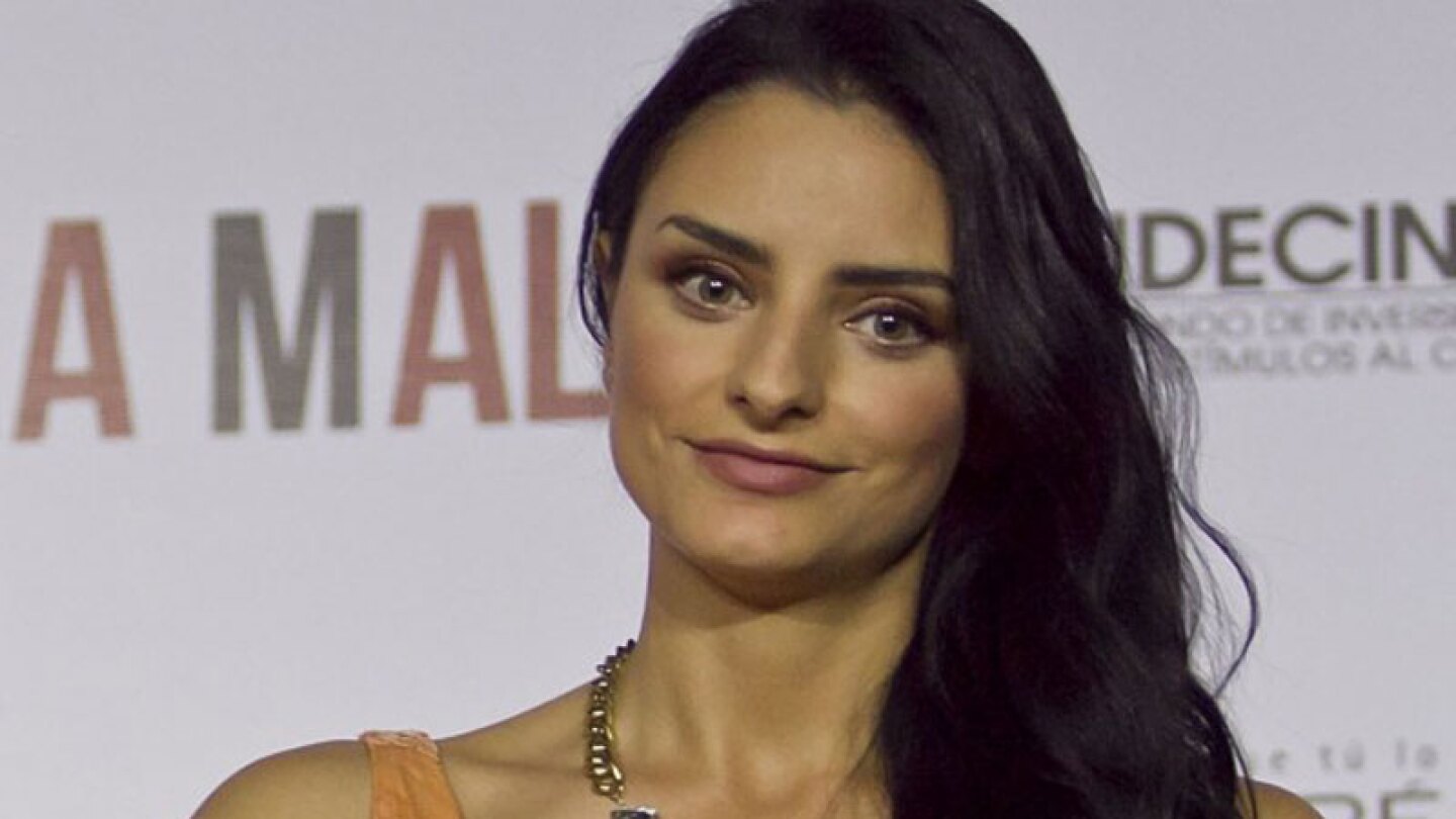 Aislinn Derbez pone en su lugar a aquellos que exigen que ya no haga películas