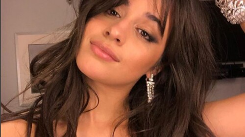 Sospechoso vientre abultado de Camila Cabello desata rumores de embarazo