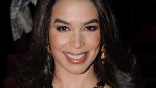 Biby Gaytán tiene dos hijas muy guapas.