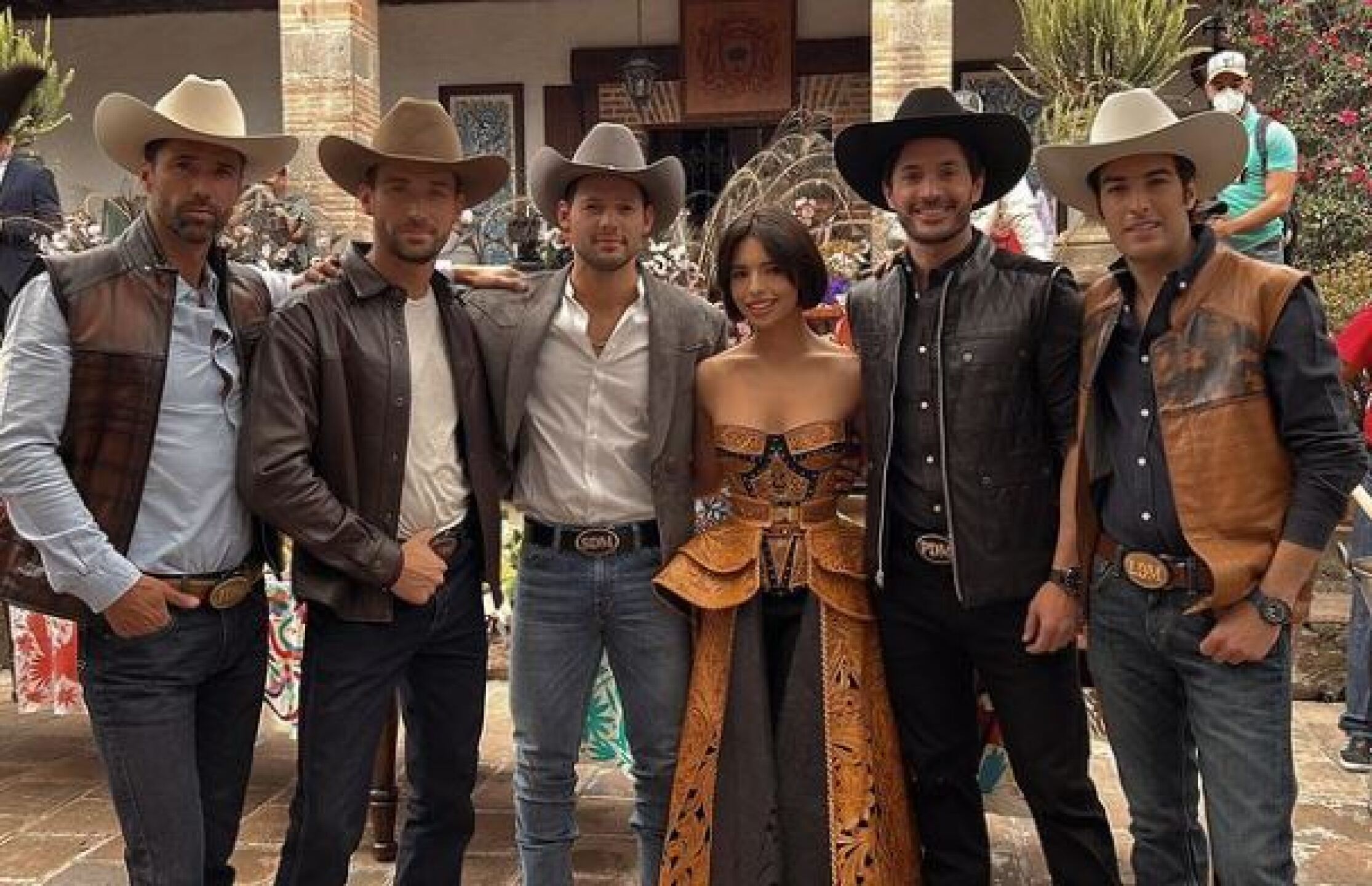 Aseguran que Ángela Aguilar ignoró a Michelle Renaud