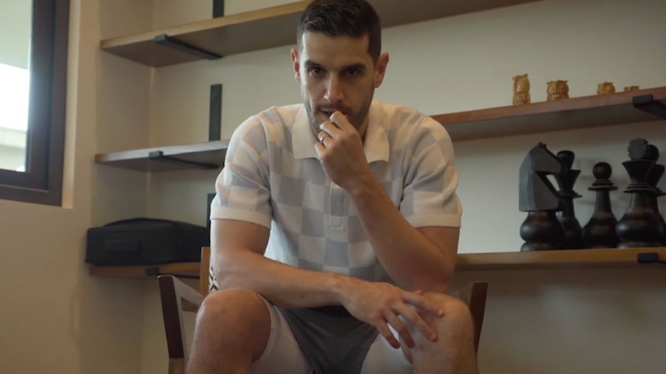 Adrián Marcelo regresa a YouTube