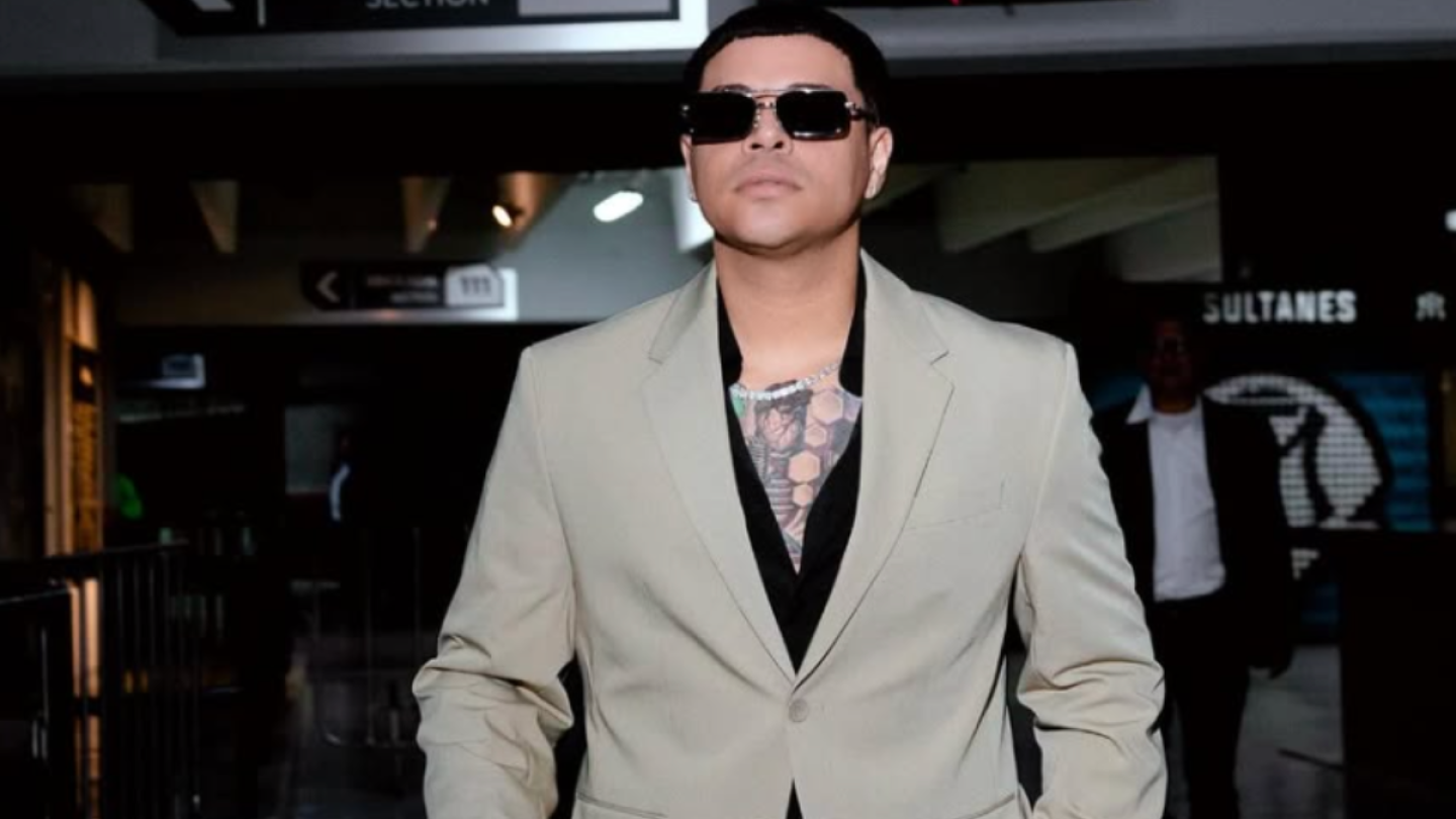 Jhony Caz le habría sido infiel a su pareja