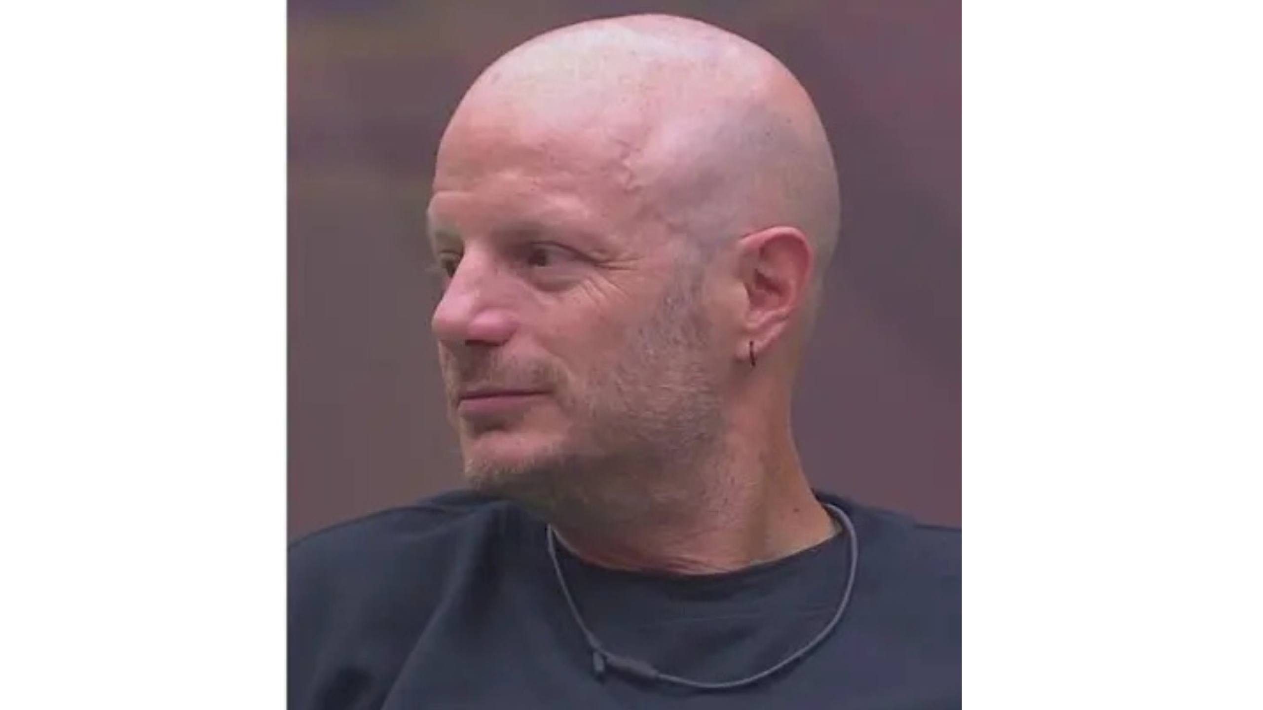 Facundo le abrió la puerta del baño a Olivia Collins en 'La casa de los famosos México' 2025