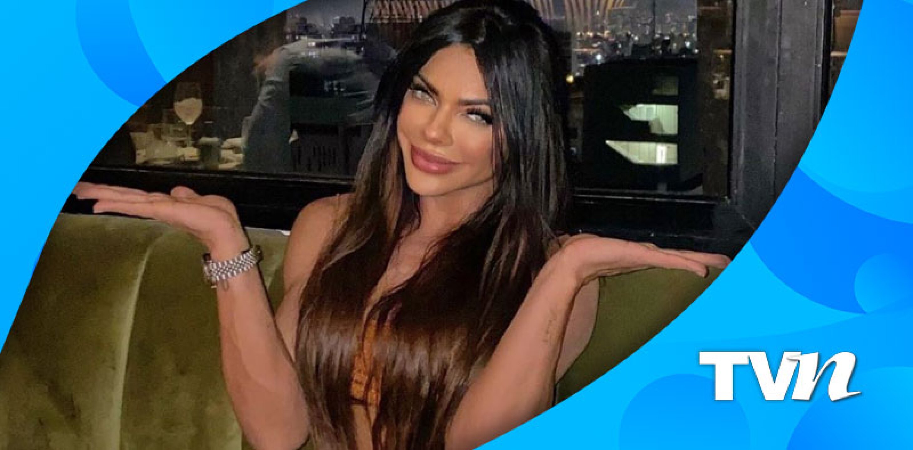 Instagram: @suzycotezoficial