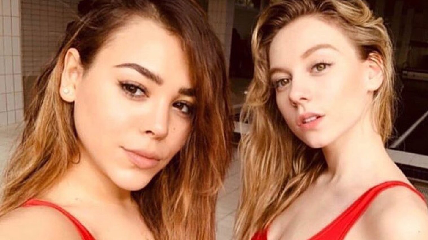 Danna Paola se reencuentra con su crush, Ester Expósito! y celebran juntas Halloween
