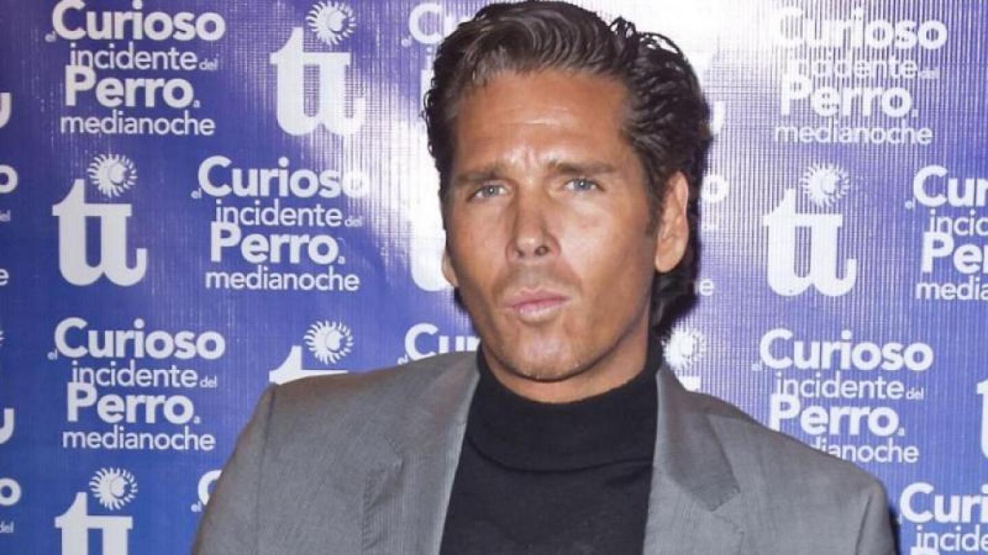 Roberto Palazuelos se fotografió con Izan Llunas.