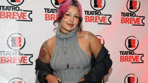 Romina Marcos fue madrina de la temporada 7 de teatro en breve