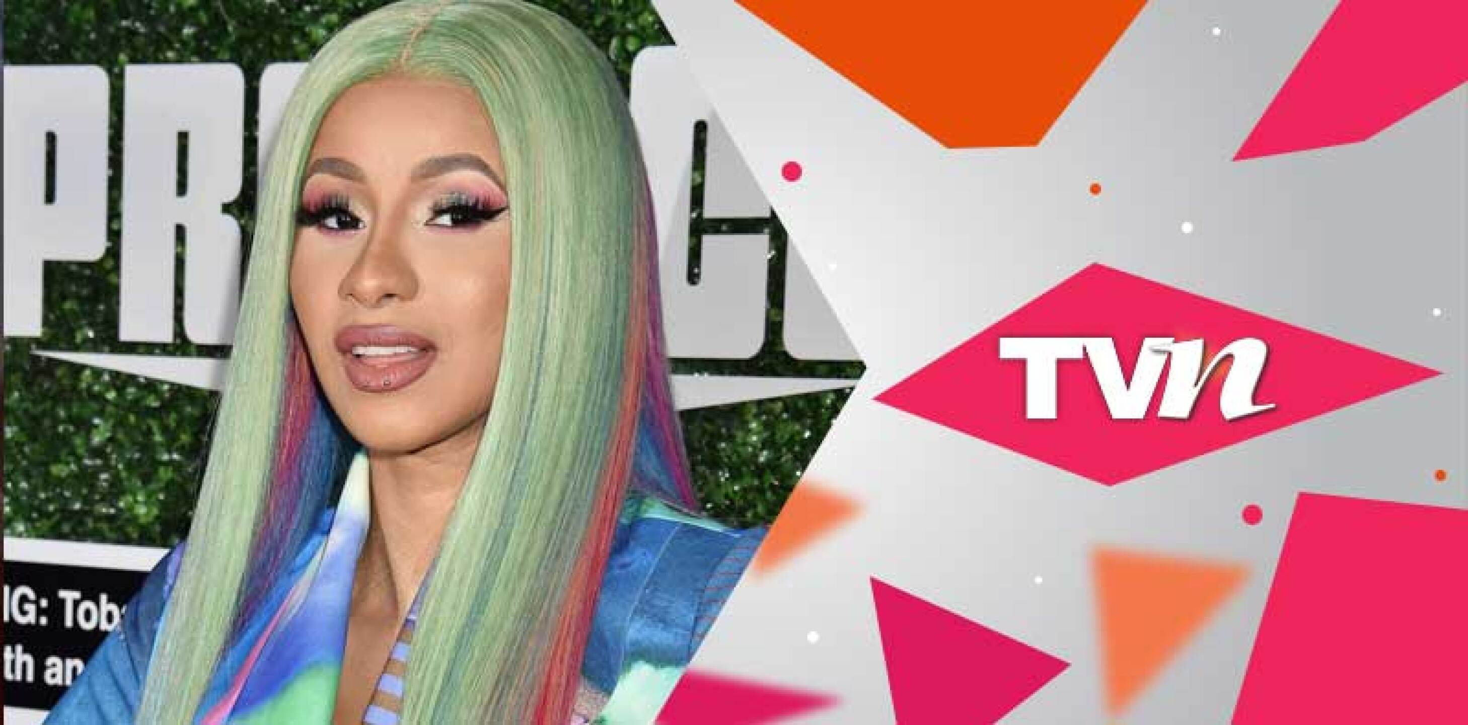 Cardi B hace una grotesca toma de su trasero en tanga y mallas de red.