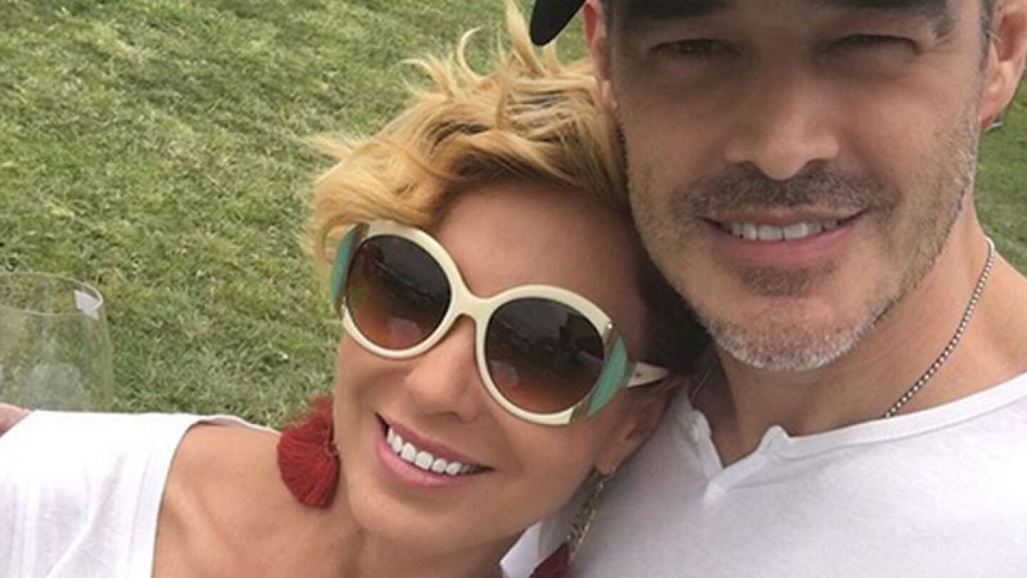 Estalla la bomba, circula video de Carmen Muñoz siéndole infiel a su marido