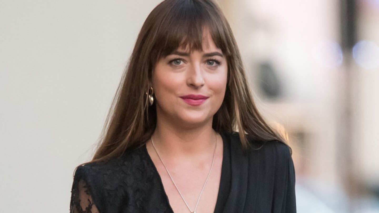 Dakota Johnson por fin revela si está embarazada