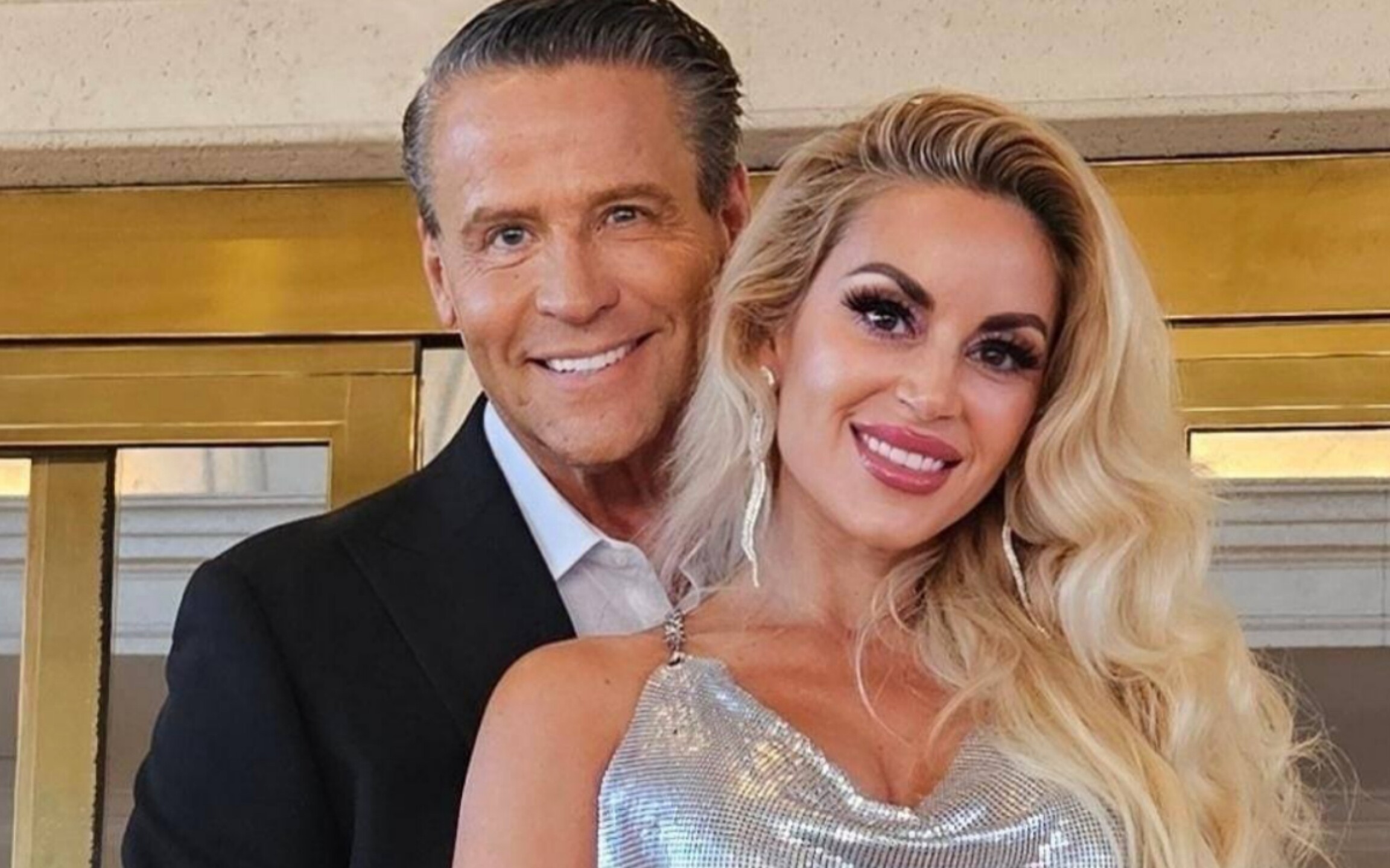 Alfredo Adame y su novia