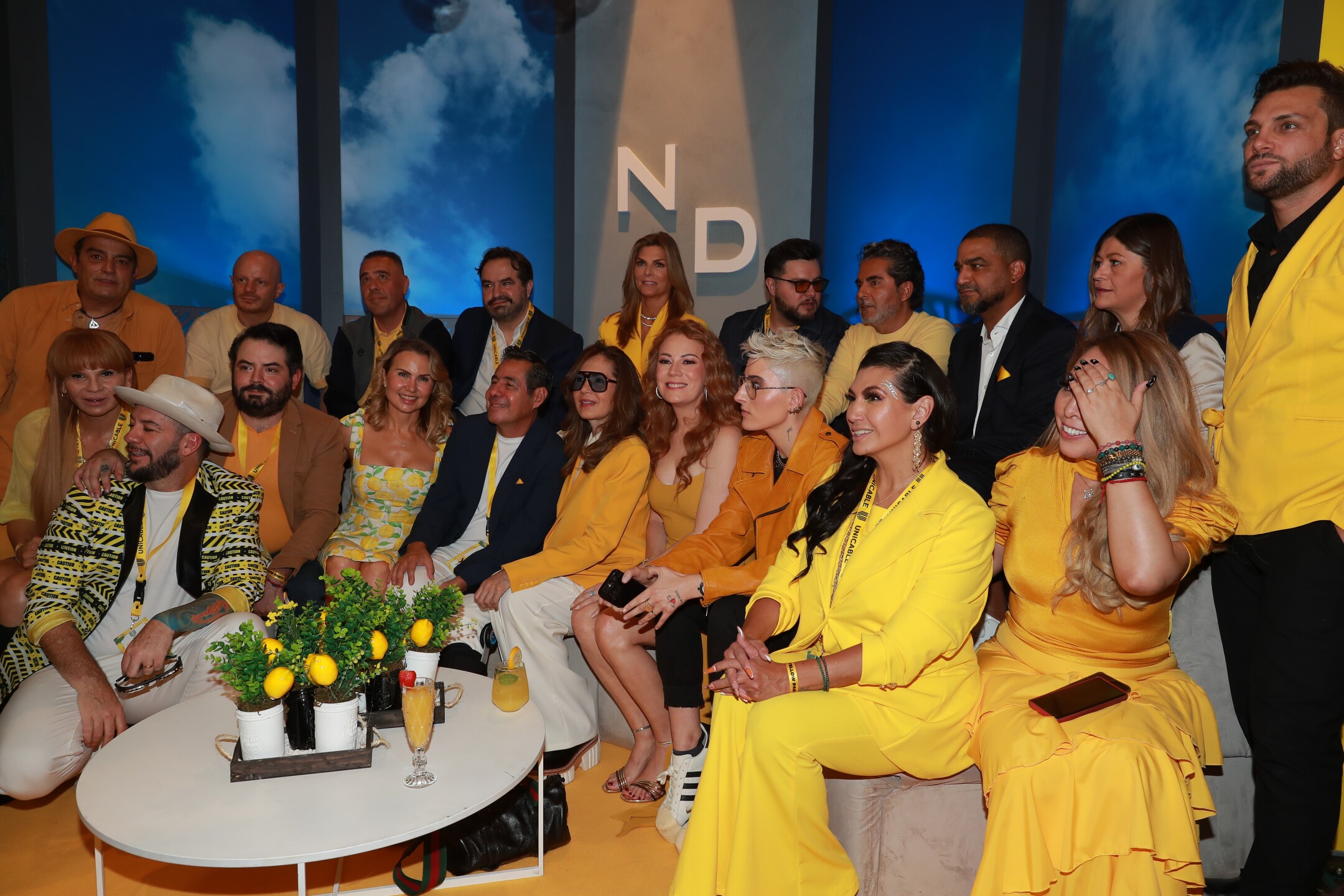 Fiesta amarilla Unicable 2024, elenco: Nicola Porcella, Martha Figueroa, Raúl Araiza, Paul Stanley, Montserrat Oliver, Yolanda andrade Faisy, Omar Fierro, Mhoni Vidente, José Eduardo Derbez, Yordi Rosado, Daniela Magún, Maca Carriedo, Michelle Vieth, Jean Duverger, ejecutivos y más