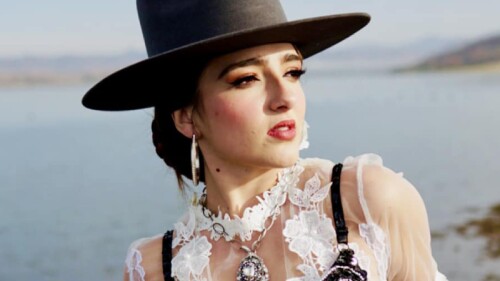 Elaine Haro denuncia a su mánager por presunto abuso